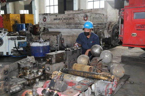 塔山煤礦公司 修舊利廢，舊機動車變“金礦”